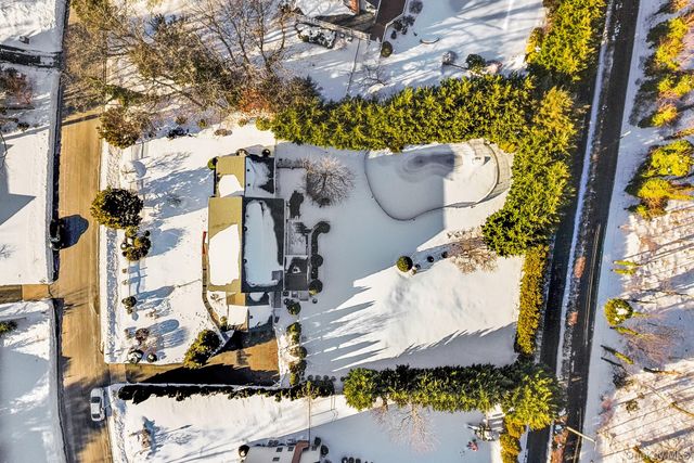 3 Ada Lane, Setauket, NY 11733