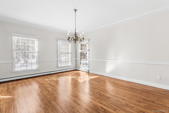 3 Ada Lane, Setauket, NY 11733