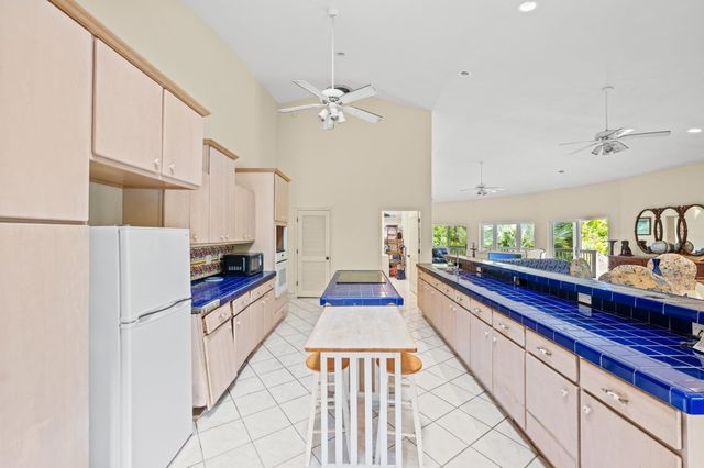 155 Uwala Rd, Hana, HI 96713