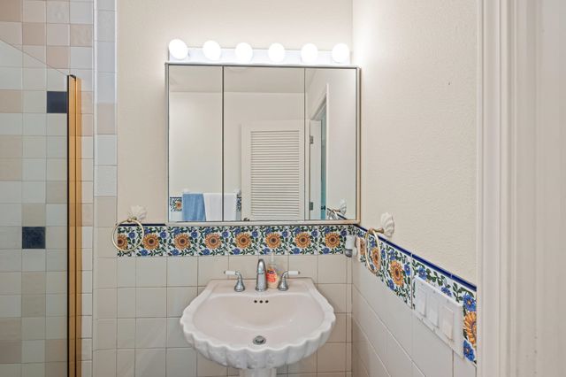 155 Uwala Rd, Hana, HI 96713