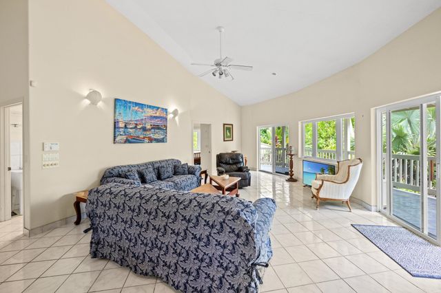 155 Uwala Rd, Hana, HI 96713