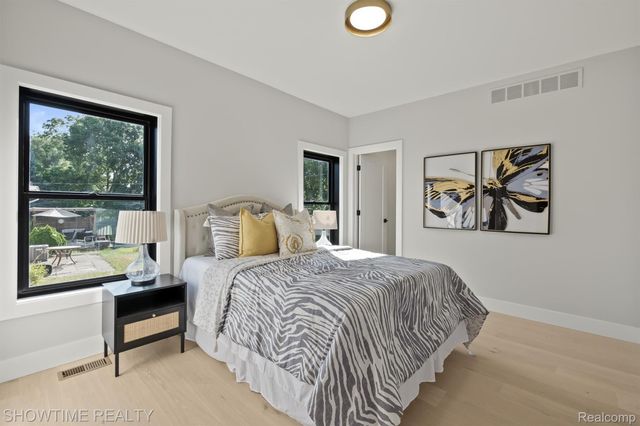 334 Romeo Road, Rochester, MI 48307