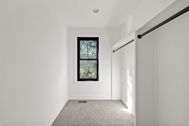 334 Romeo Road, Rochester, MI 48307