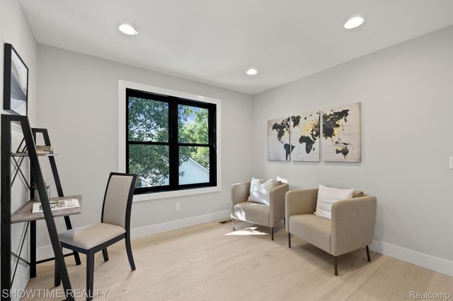 334 Romeo Road, Rochester, MI 48307