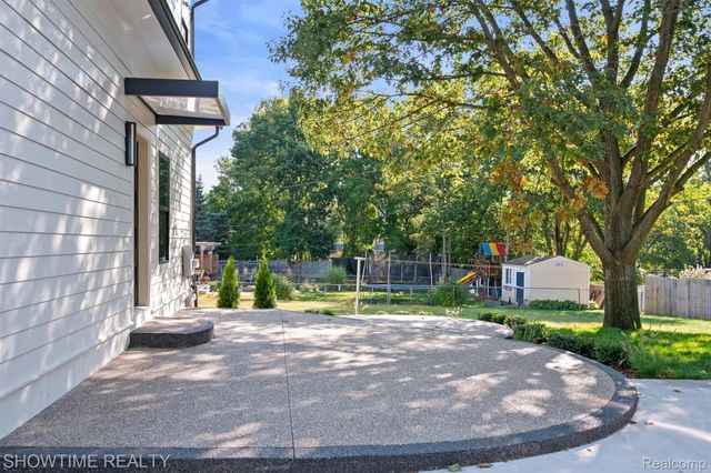 334 Romeo Road, Rochester, MI 48307