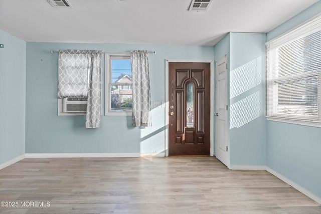 250 Brookside Avenue, Laurence Harbor, NJ 08879