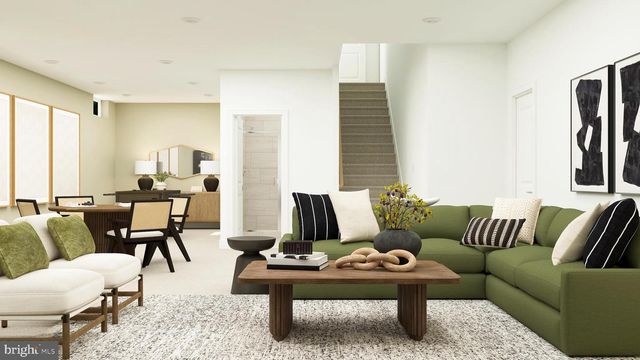 8 RED BARN LN, Bordentown, NJ 08505