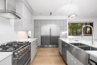 1116 Mariposa DR D, Austin, TX 78704