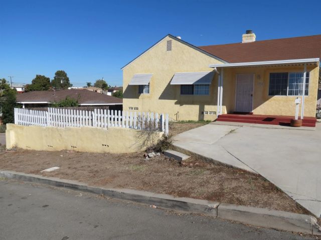 1737-41 Glencoe Dr, Lemon Grove, CA 91945