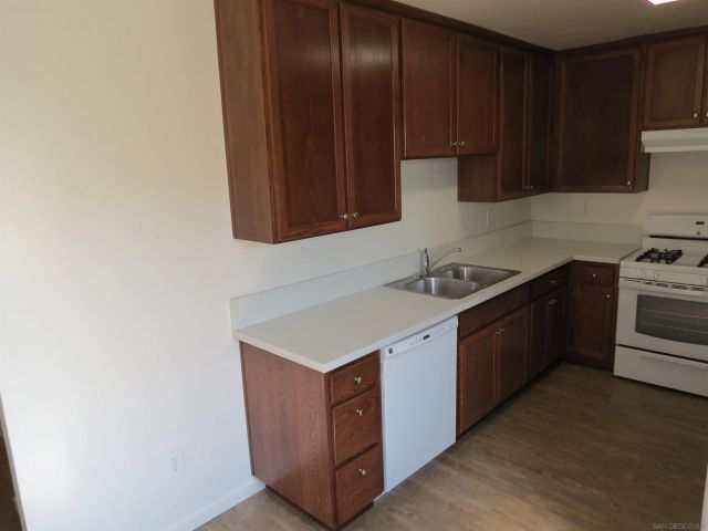 1737-41 Glencoe Dr, Lemon Grove, CA 91945