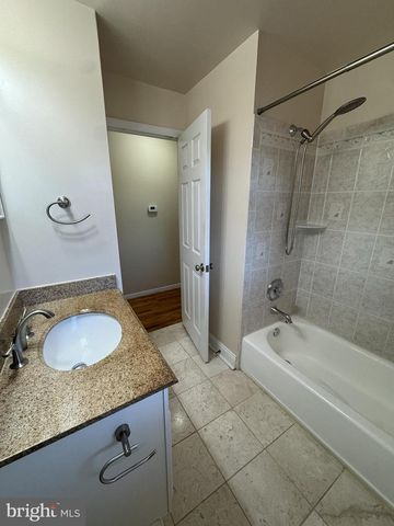 8001 HAMMOND ST, Alexandria, VA 22309