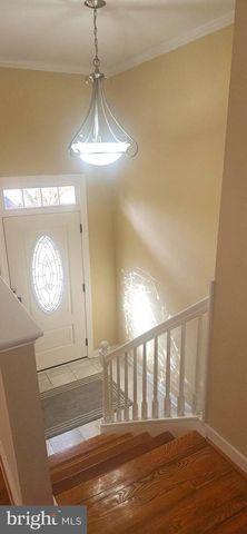 8001 HAMMOND ST, Alexandria, VA 22309