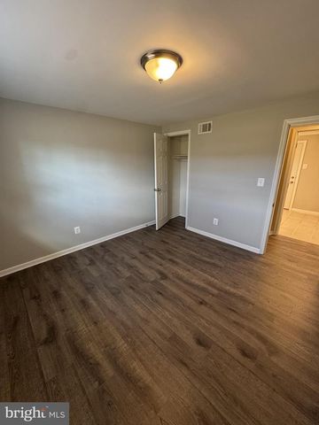 8001 HAMMOND ST, Alexandria, VA 22309