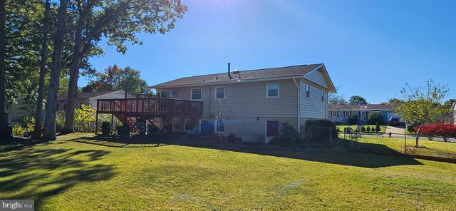 8001 HAMMOND ST, Alexandria, VA 22309