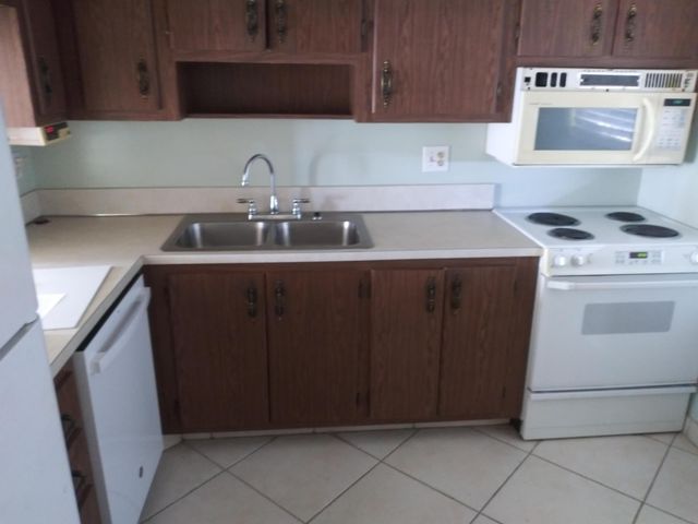 2309 S Cypress Bend Drive S 714c, Pompano Beach, FL 33069