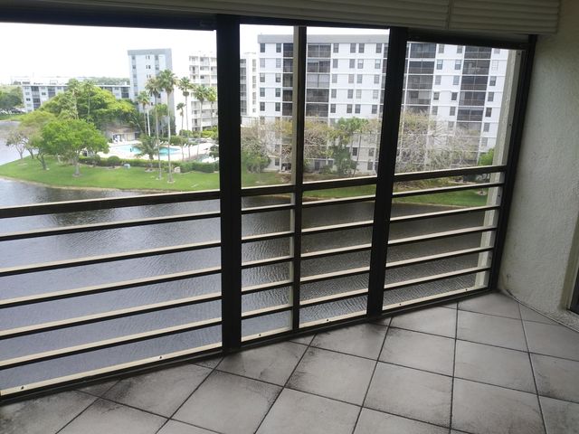 2309 S Cypress Bend Drive S 714c, Pompano Beach, FL 33069