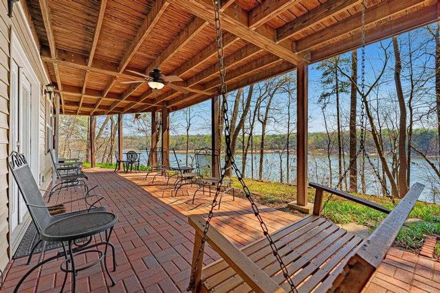 997 Rue Fleur de Lis, Lavonia, GA 30553