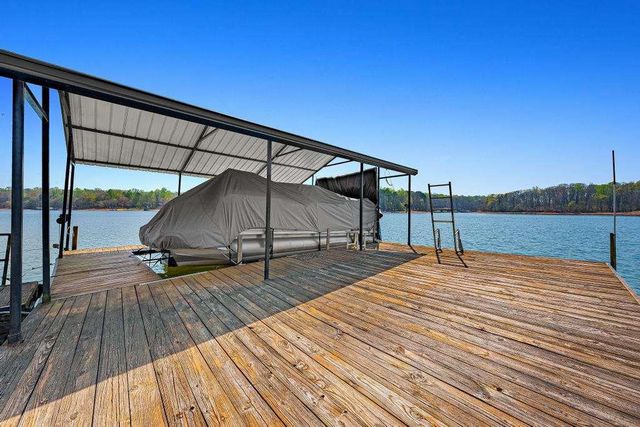 997 Rue Fleur de Lis, Lavonia, GA 30553