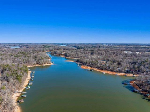 997 Rue Fleur de Lis, Lavonia, GA 30553