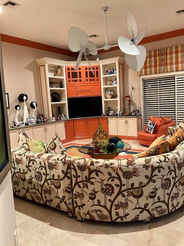 5896 NW 23rd Way, Boca Raton, FL 33496