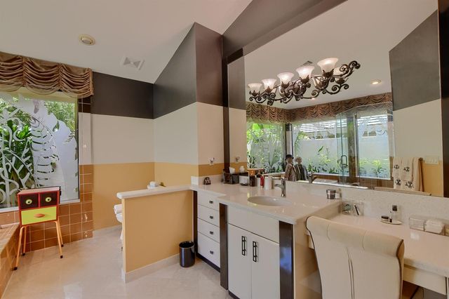 5896 NW 23rd Way, Boca Raton, FL 33496