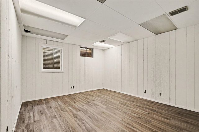 8486 S Hillcrest Drive, Berrien Springs, MI 49103