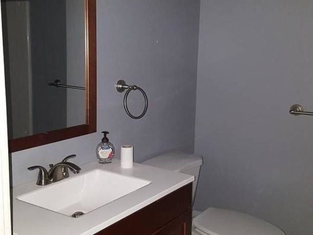 124 Quarry Hill Rd Apt 32, South Burlington, VT 05403