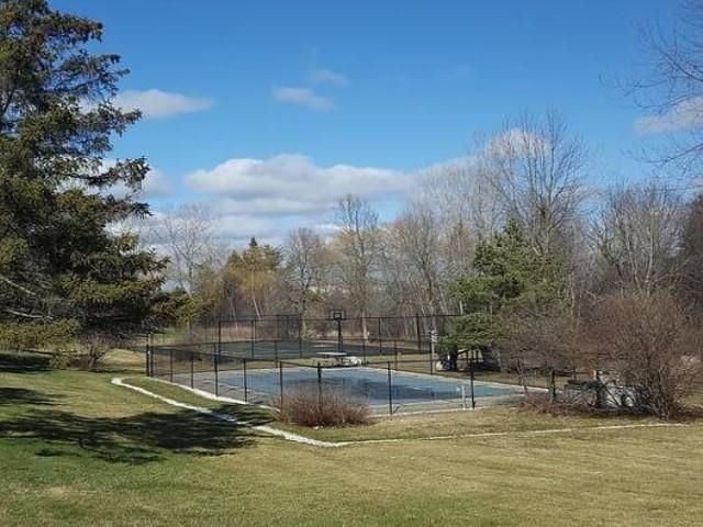 124 Quarry Hill Rd Apt 32, South Burlington, VT 05403