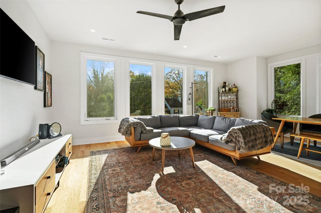 1549 Pinecrest Avenue, Charlotte, NC 28205