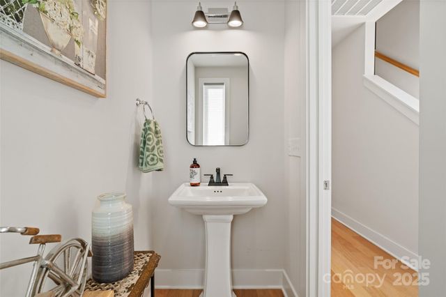 1549 Pinecrest Avenue, Charlotte, NC 28205