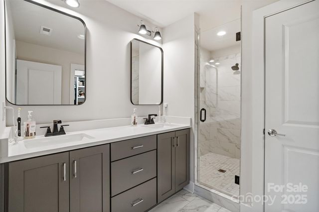 1549 Pinecrest Avenue, Charlotte, NC 28205