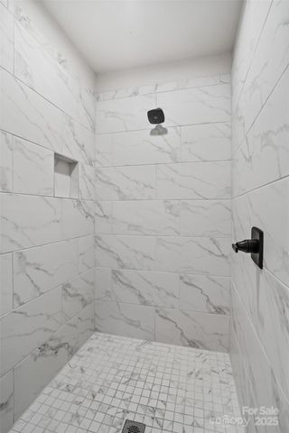 1549 Pinecrest Avenue, Charlotte, NC 28205