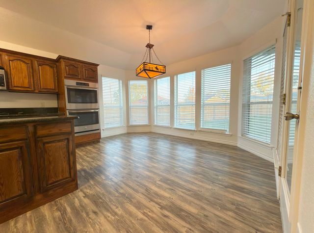 9201 Rhea Drive, White Settlement, TX 76108