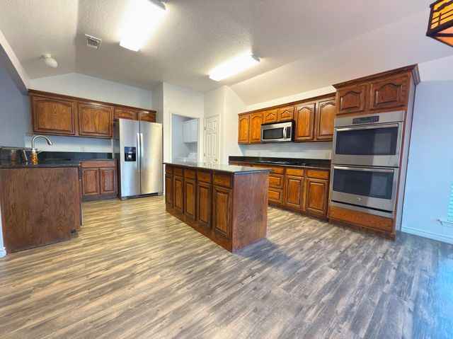 9201 Rhea Drive, White Settlement, TX 76108