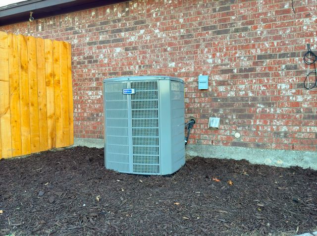 9201 Rhea Drive, White Settlement, TX 76108