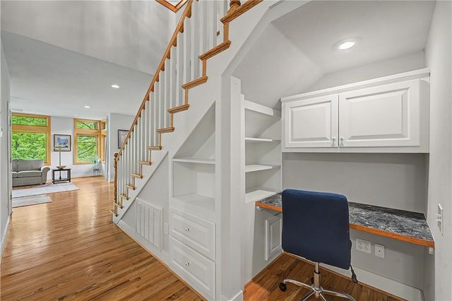 31 Kestrel Drive, Fayetteville, AR 72701