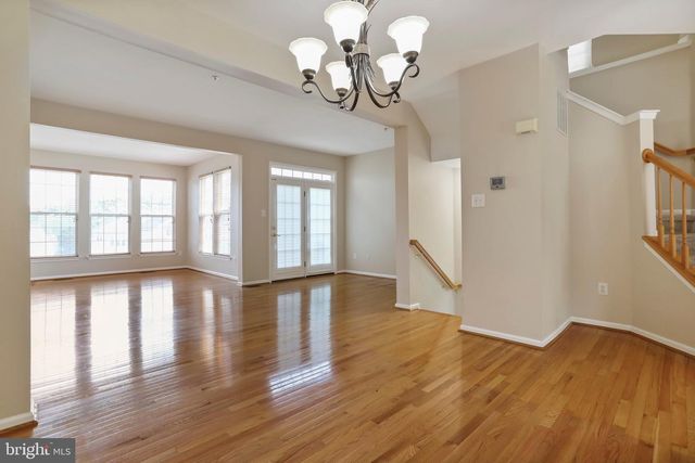 8818 PAPILLON DR, Ellicott City, MD 21043