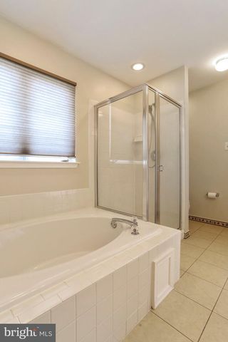 8818 PAPILLON DR, Ellicott City, MD 21043