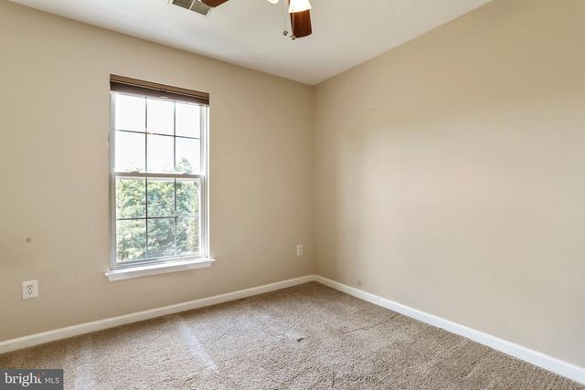 8818 PAPILLON DR, Ellicott City, MD 21043