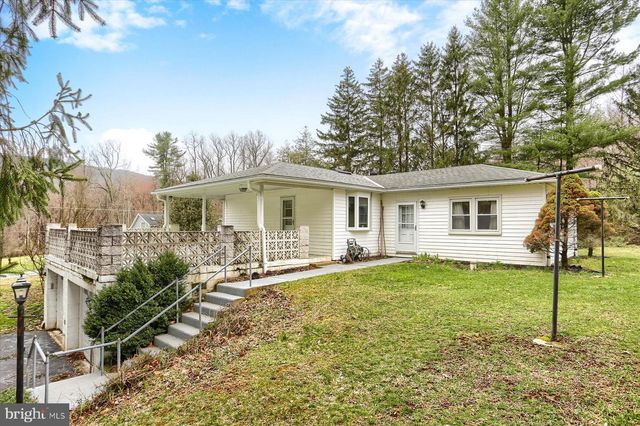 98 PINE ST, Dillsburg, PA 17019