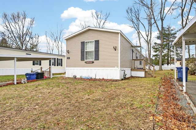 18 Timber Lane, Wareham, MA 02576