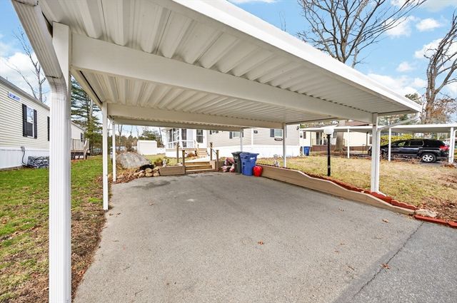 18 Timber Lane, Wareham, MA 02576