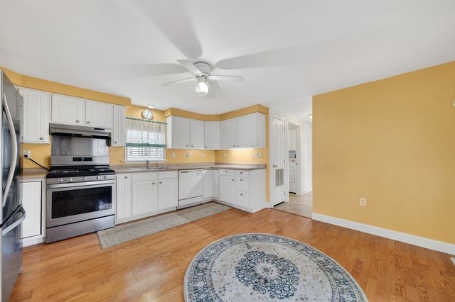 18 Timber Lane, Wareham, MA 02576