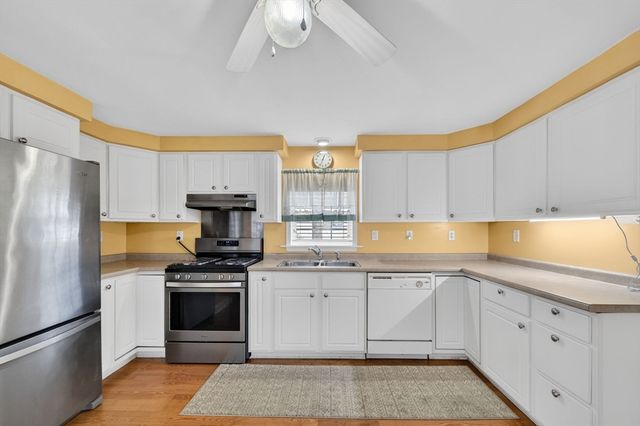 18 Timber Lane, Wareham, MA 02576