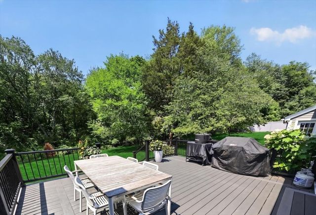 81 Hobart St, Hingham, MA 02043