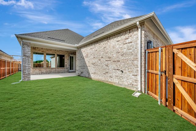 2079 Emerald Grove Lane, Arlington, TX 76005