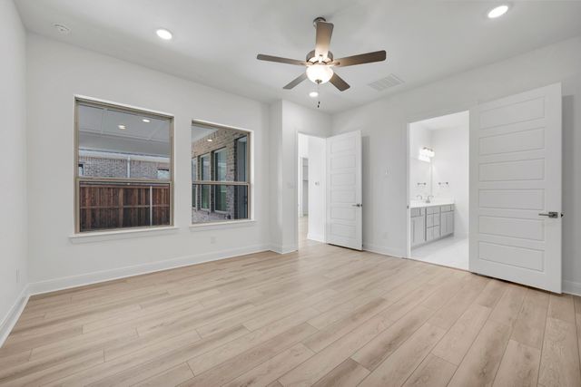 2079 Emerald Grove Lane, Arlington, TX 76005