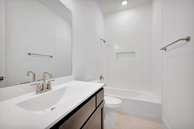 2079 Emerald Grove Lane, Arlington, TX 76005