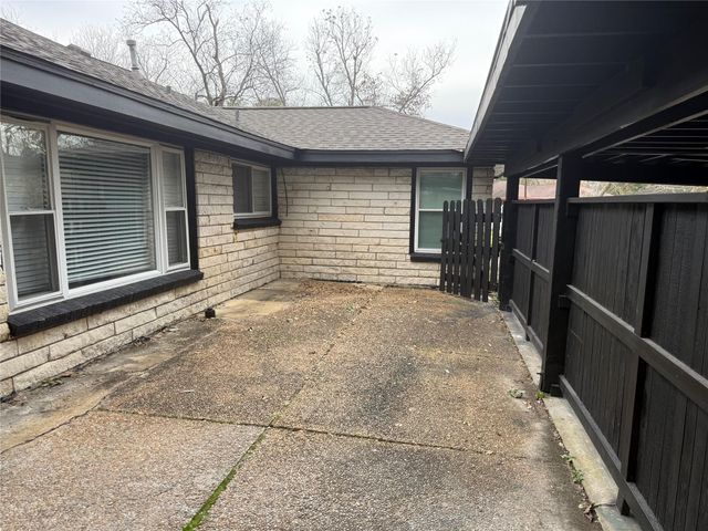 7070 Brace Street, Houston, TX 77061