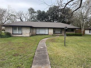 7070 Brace Street, Houston, TX 77061